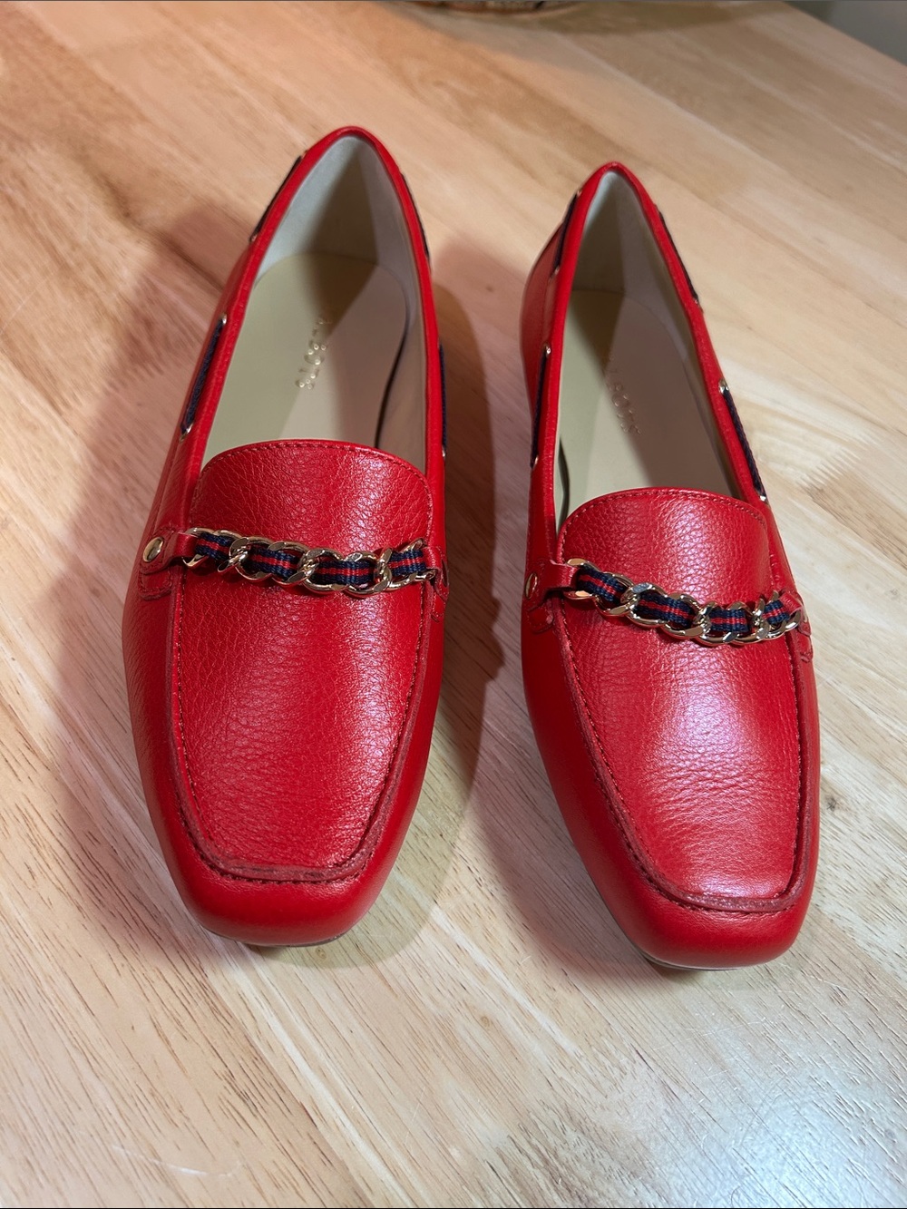 Talbots Red Leather Gold Chain Navy Red Ribbon Loafer Shoe NEW NWOB 10 M